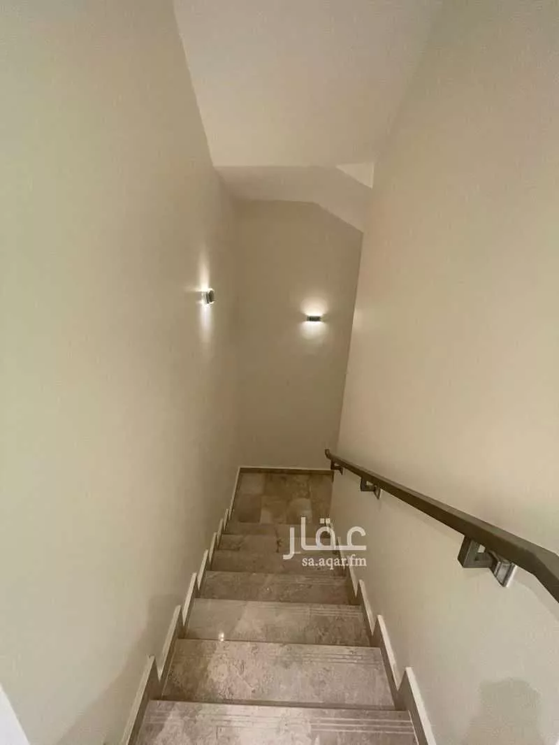 فيلا 4 غرف في الجنادرية 26