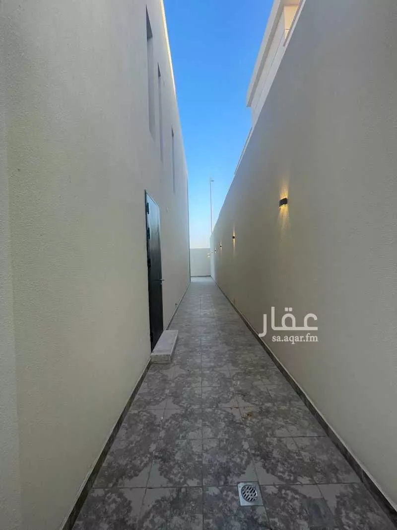 فيلا 3 غرف في الجنادرية 9