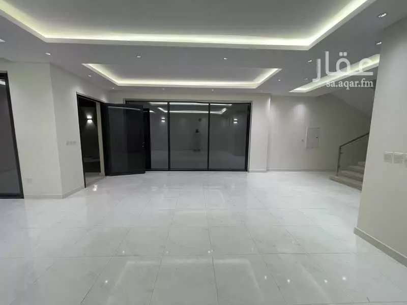 فيلا 3 غرف في الجنادرية 8
