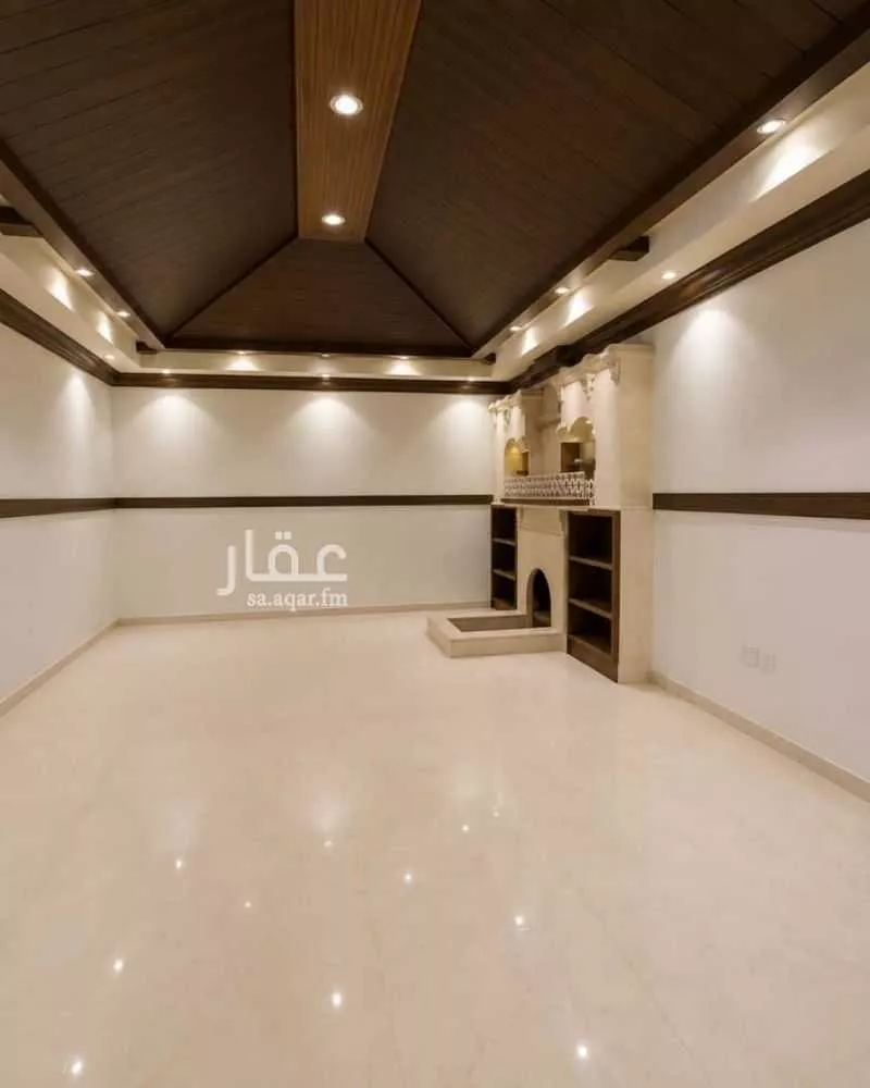 5 bedroom villa in Ishbiliyah 13