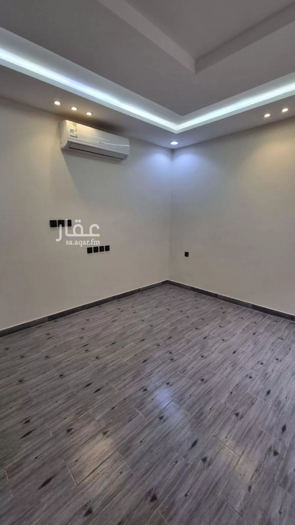 فيلا 5 غرف في عريض 14