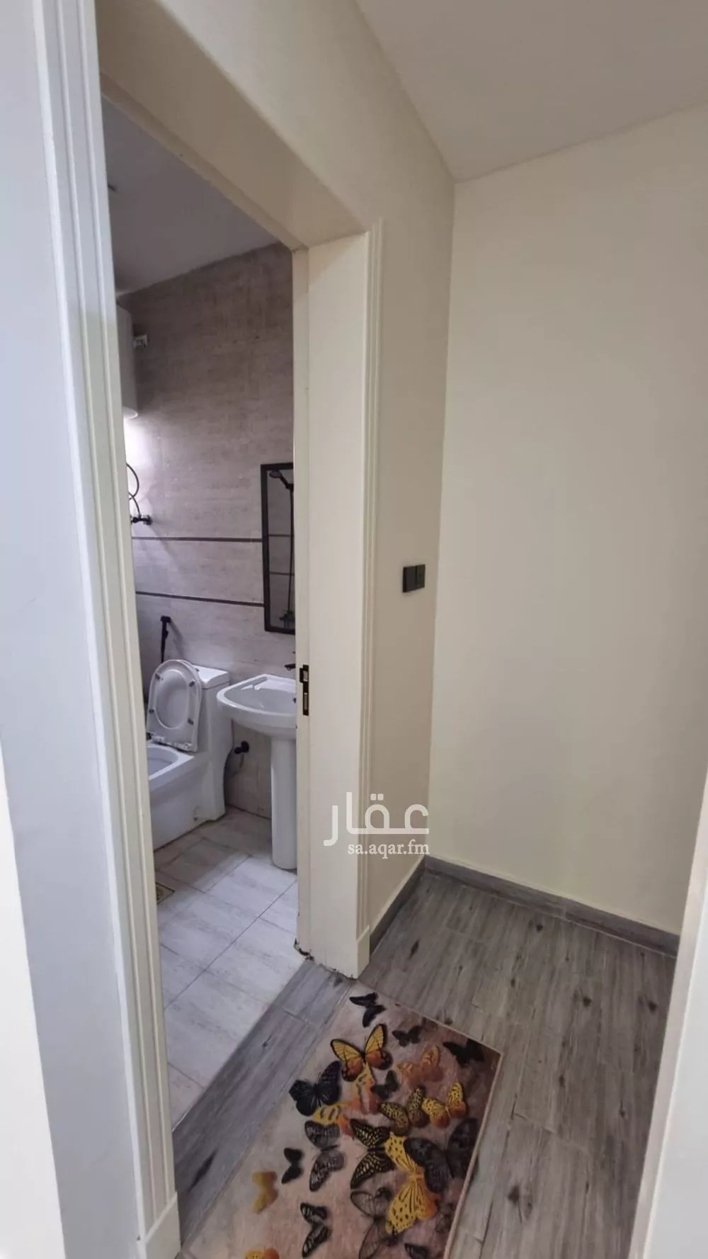 فيلا 5 غرف في عريض 16