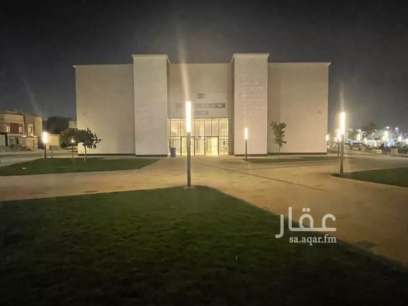 8 bedroom villa in Al Janadriyah 2