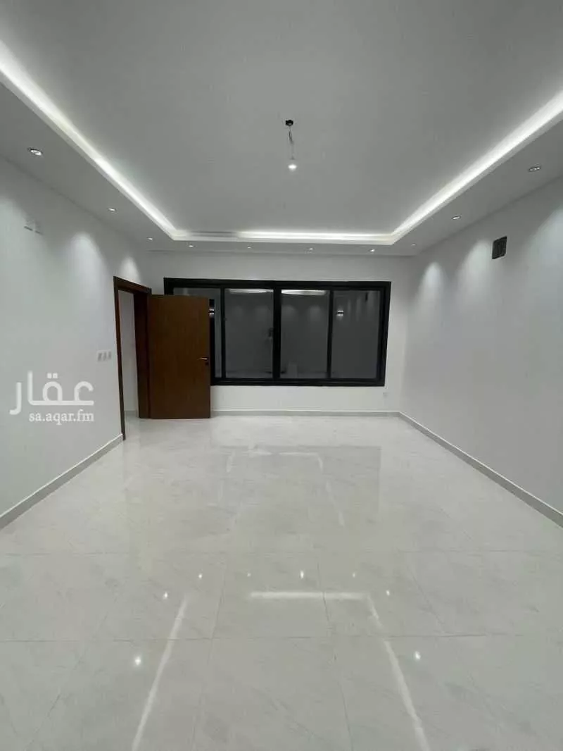 8 bedroom villa in Al Janadriyah 11