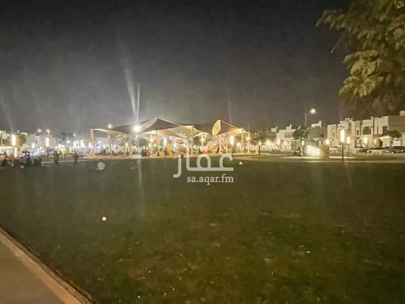 8 bedroom villa in Al Janadriyah 3
