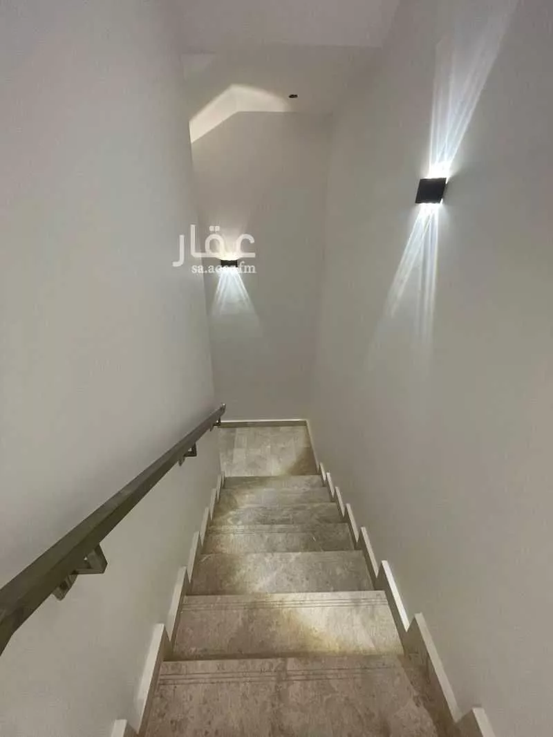 8 bedroom villa in Al Janadriyah 24