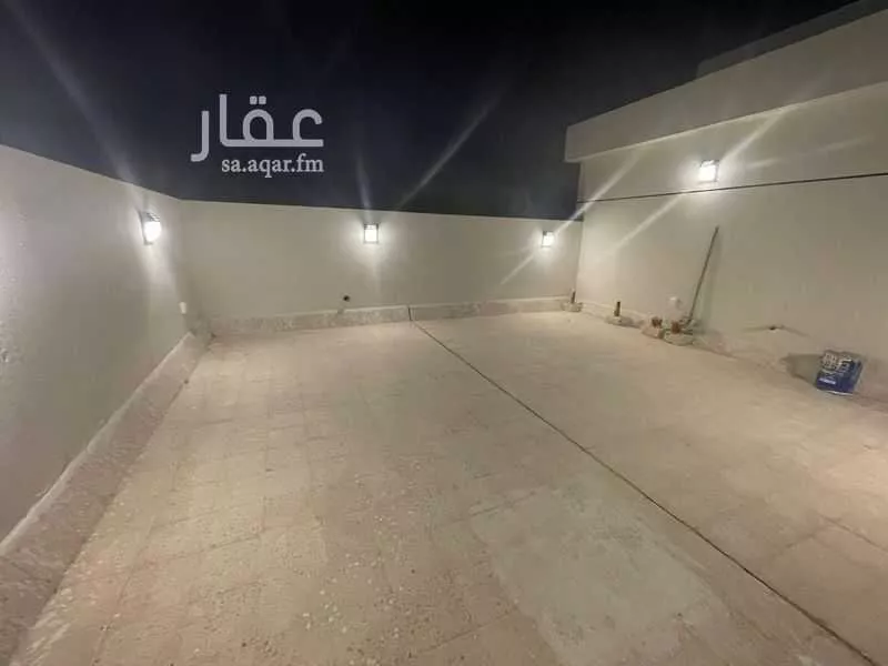 8 bedroom villa in Al Janadriyah 30