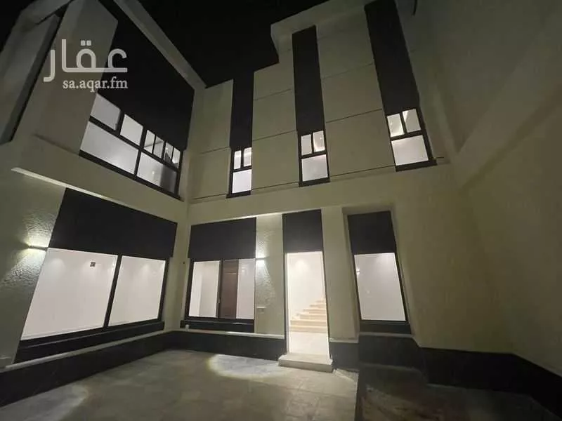 8 bedroom villa in Al Janadriyah 7