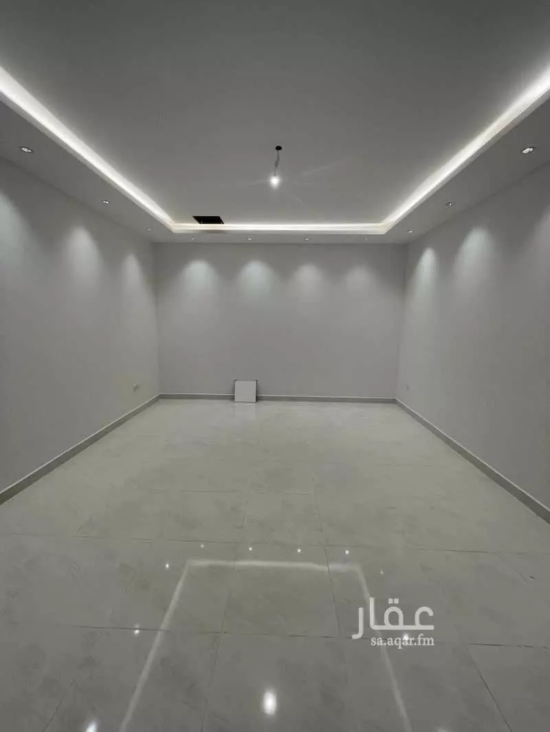 8 bedroom villa in Al Janadriyah 10