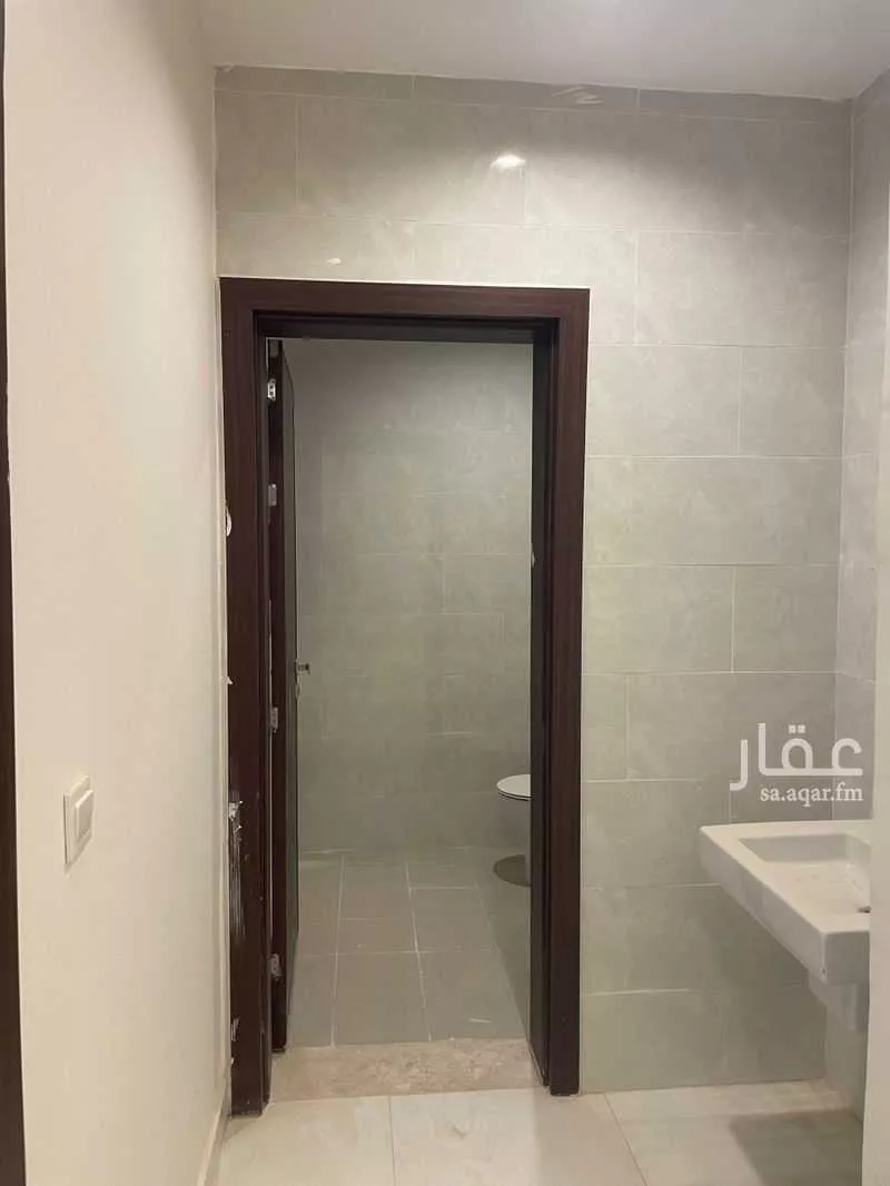 7 bedroom villa in Al Janadriyah 15