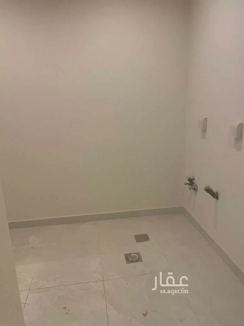 7 bedroom villa in Al Janadriyah 16