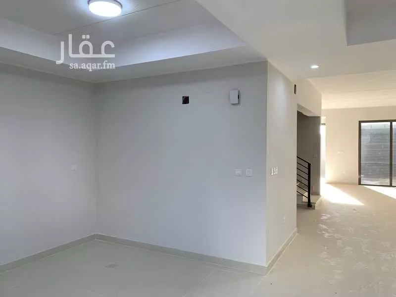 4 bedroom villa in Riyadh 11