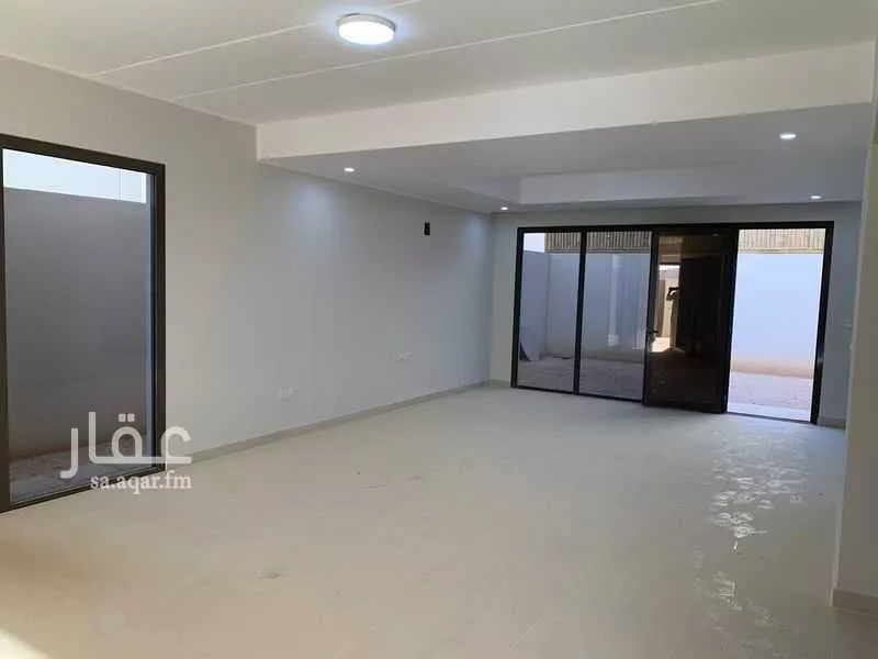 4 bedroom villa in Riyadh 5