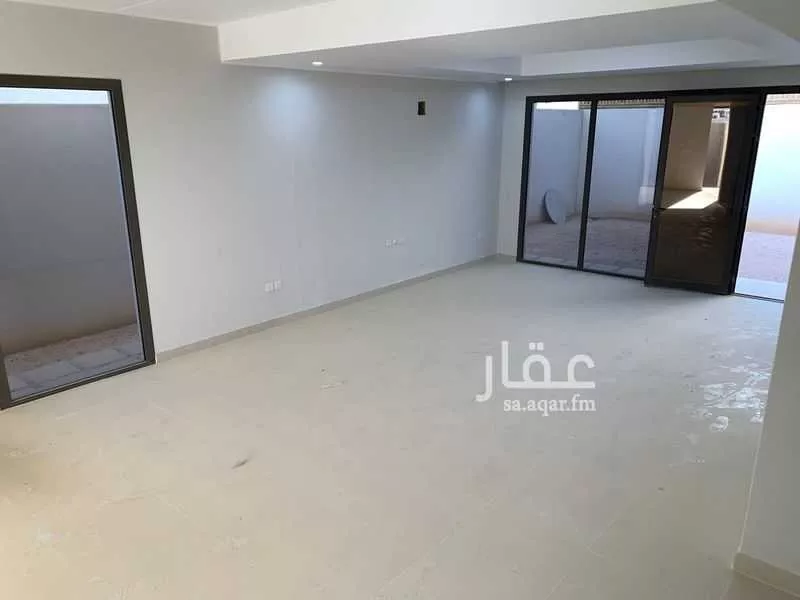 4 bedroom villa in Riyadh 6