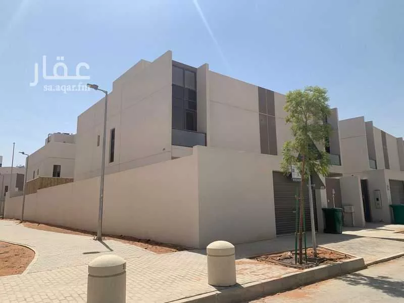 4 bedroom villa in Riyadh 7