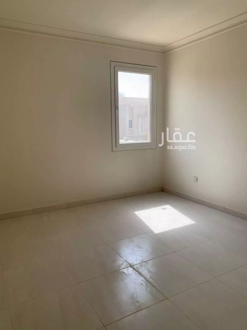 فيلا 5 غرف في العارض 12