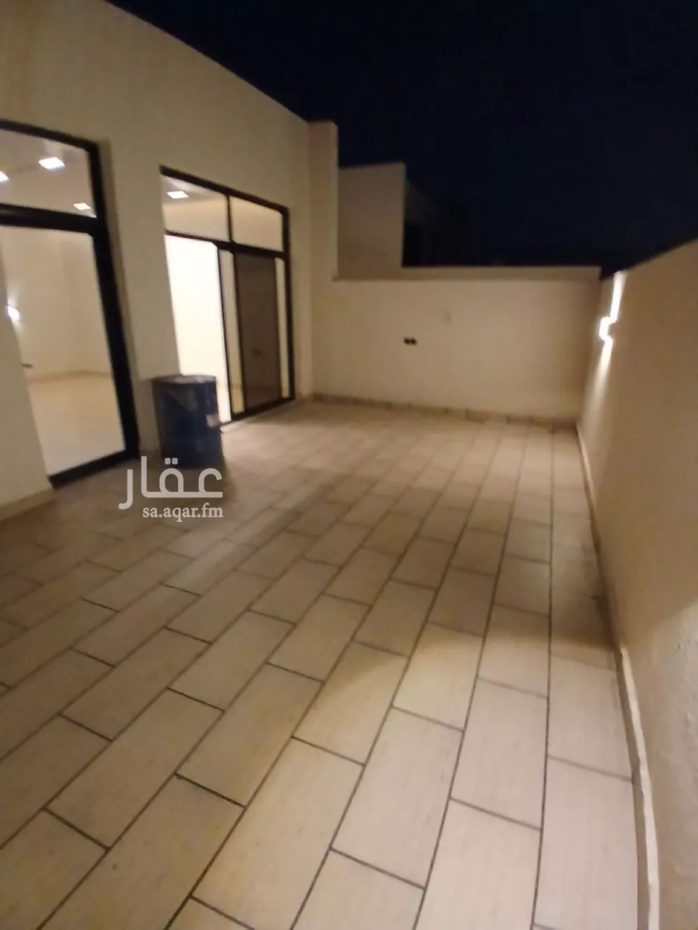 فيلا 4 غرف في العارض 5