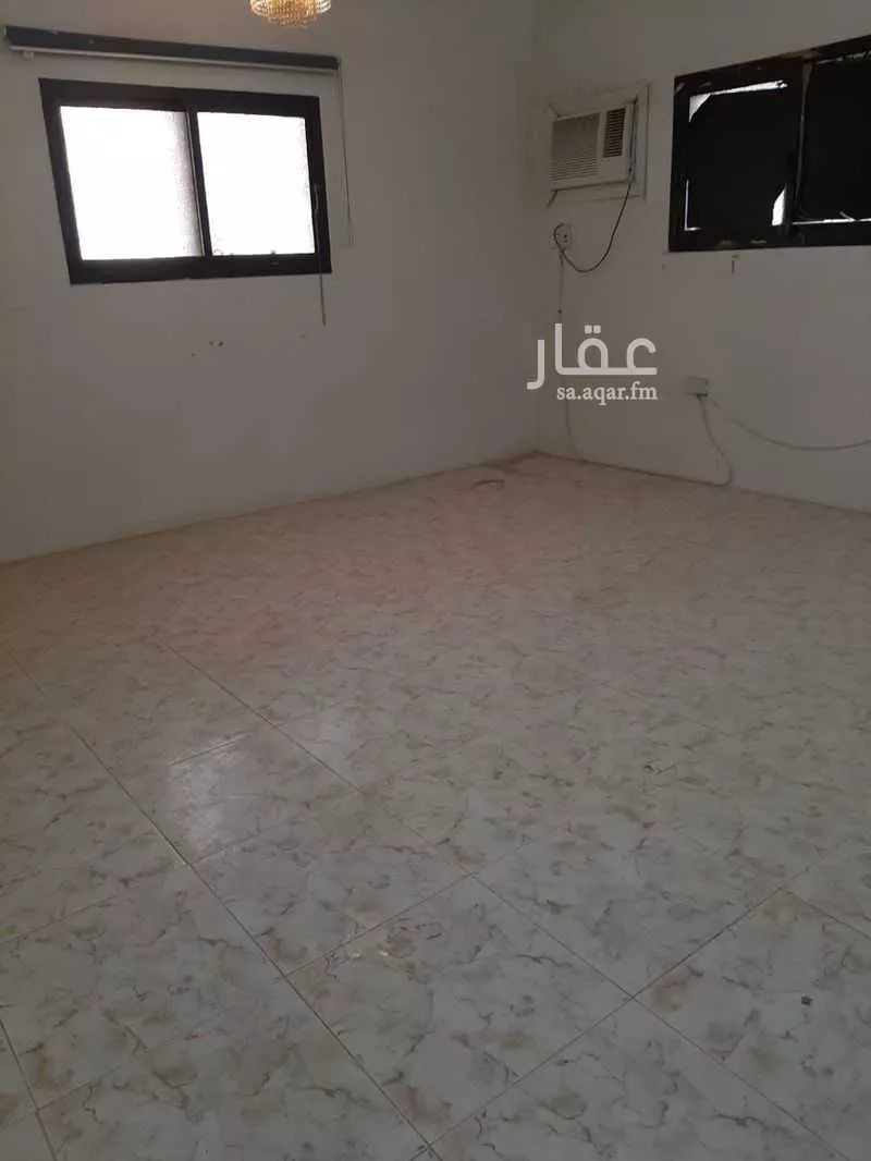 فيلا 7 غرف في العقيق 2