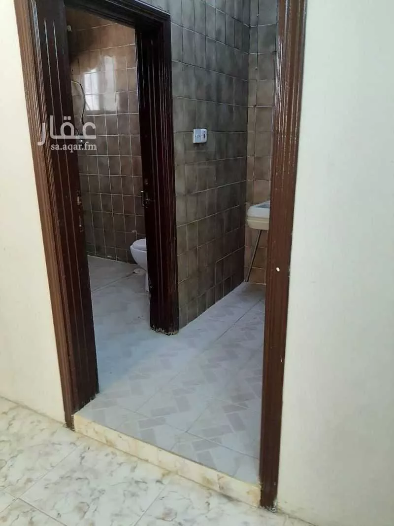 فيلا 7 غرف في العقيق 7