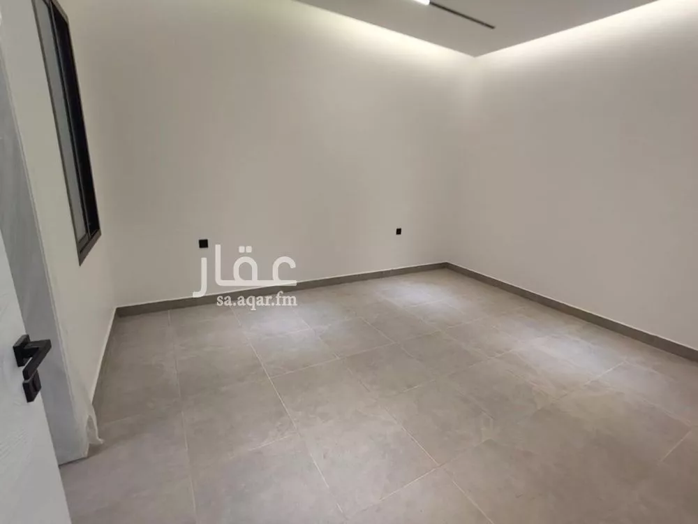 4 bedroom apartment in As Suwaidi 8