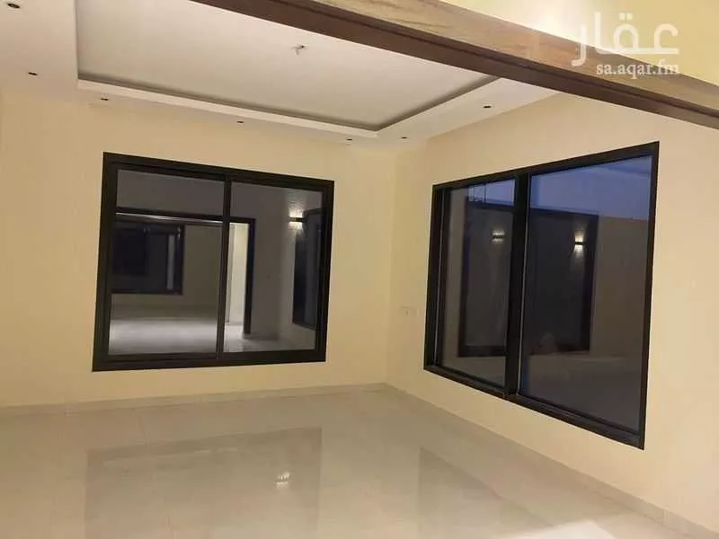 5 bedroom villa in Al Janadriyah 5