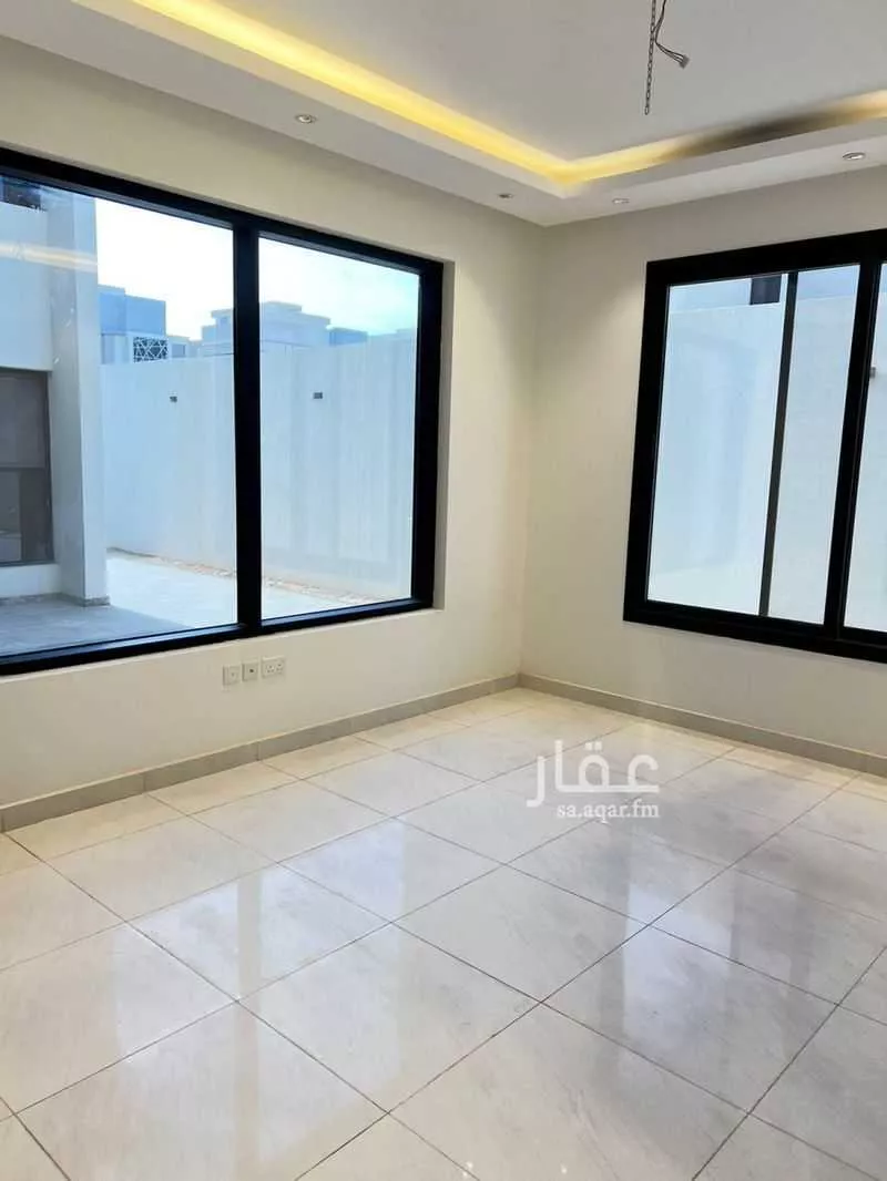5 bedroom villa in Al Janadriyah 6