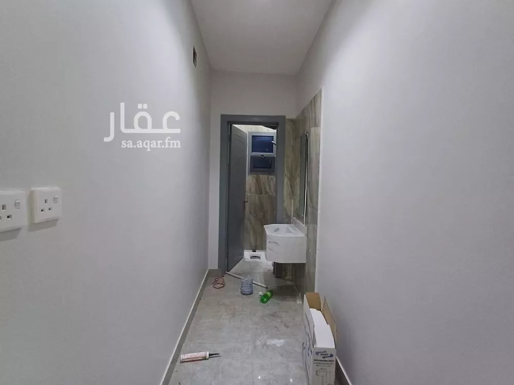 فيلا 8 غرف في الشرق 2