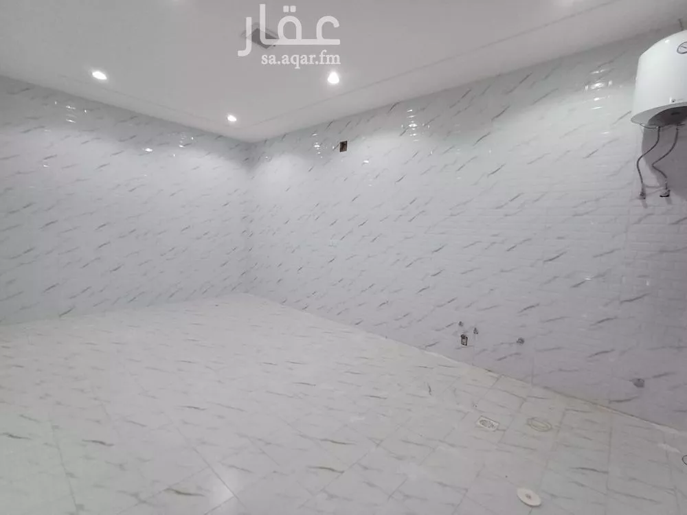 فيلا 8 غرف في الشرق 4