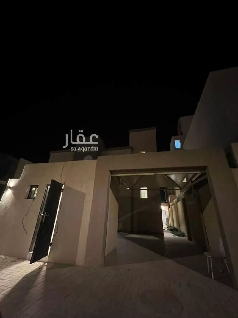 فيلا 5 غرف في العارض 13