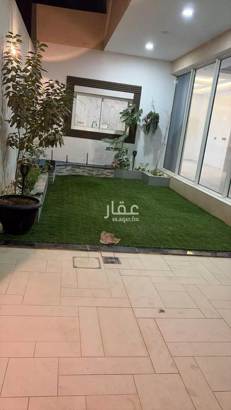 فيلا 6 غرف في العارض 8