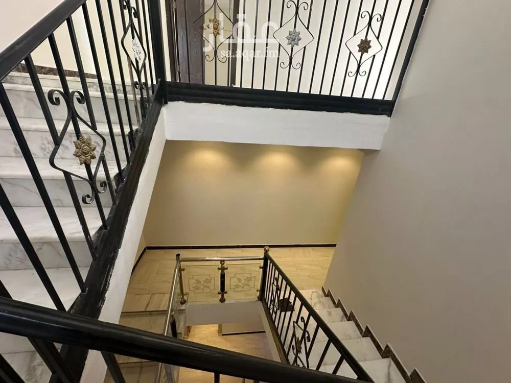 8 bedroom villa in Al Rimal 11