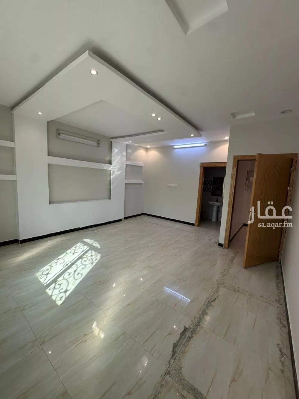 8 bedroom villa in Al Rimal 9