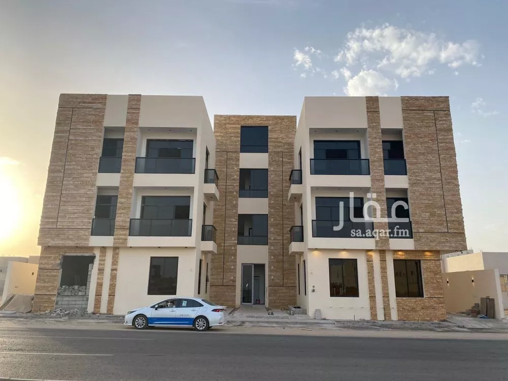 4 bedroom apartment in Al Mahdiyyah 3