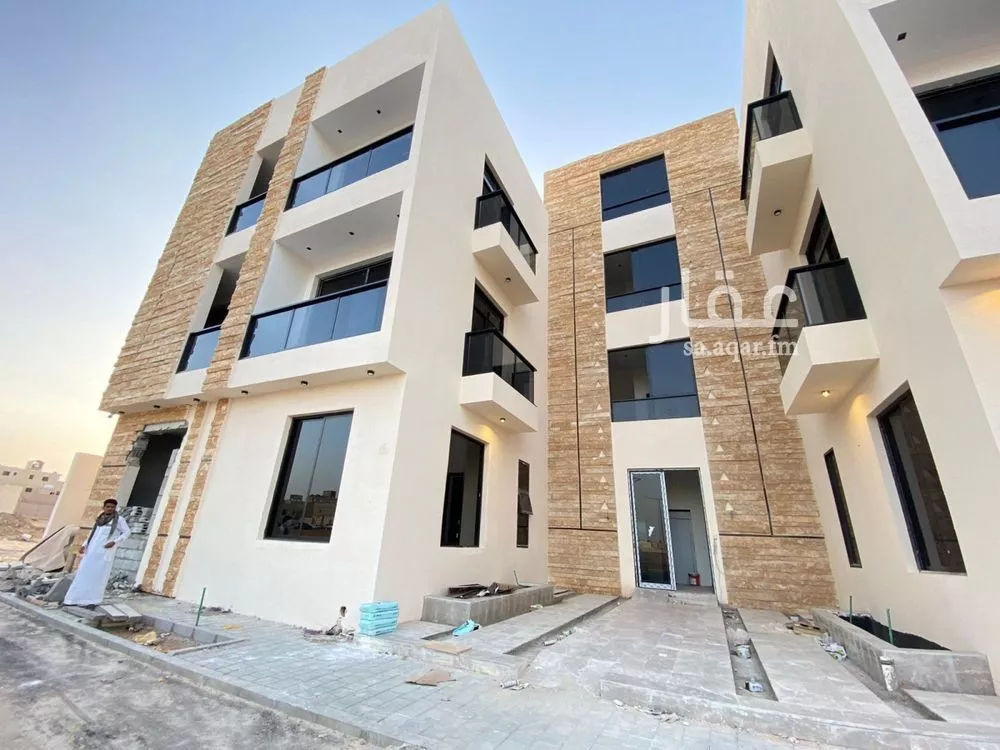 4 bedroom apartment in Al Mahdiyyah 4
