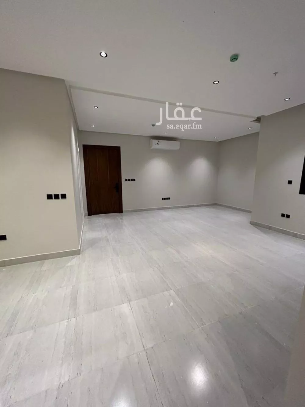 6 bedroom apartment in Al Narjis 5