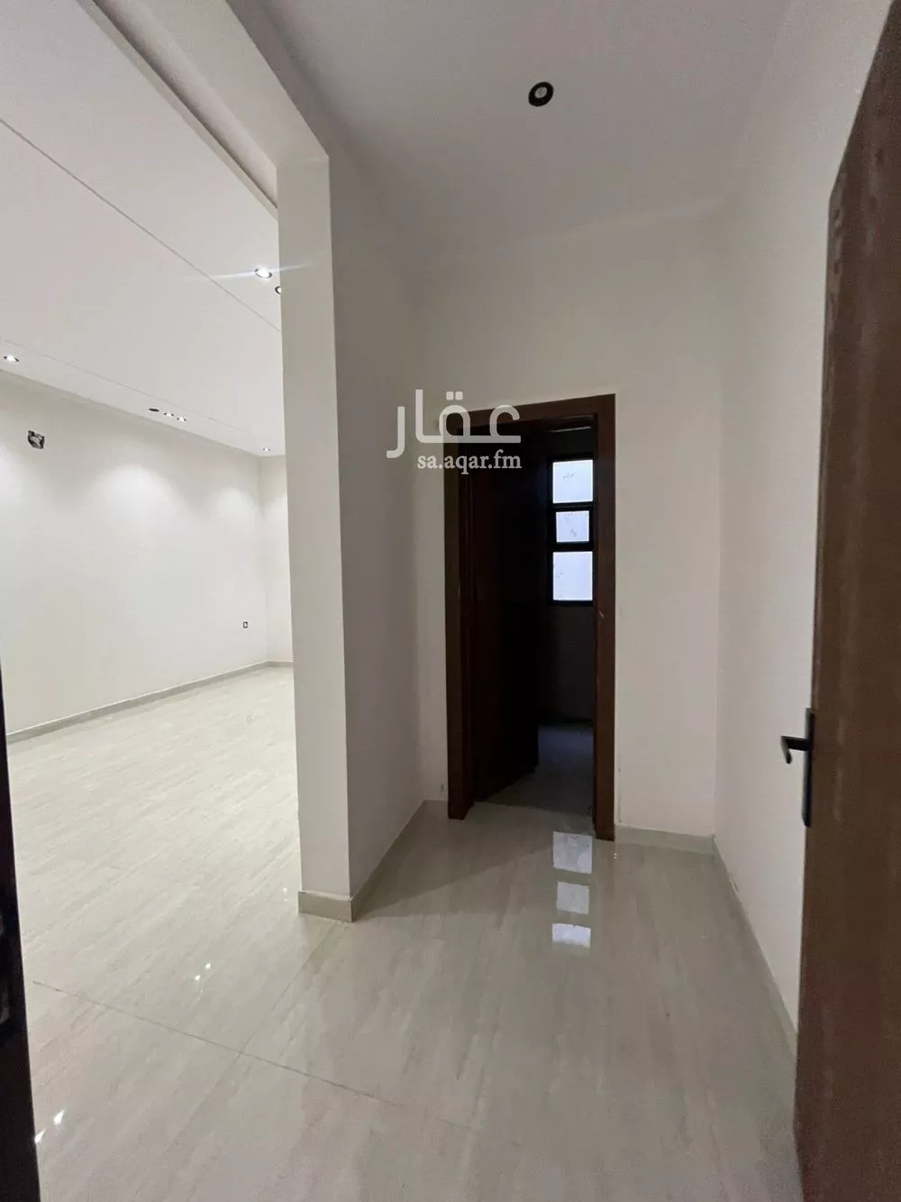 3 bedroom apartment in Al Hazm 5