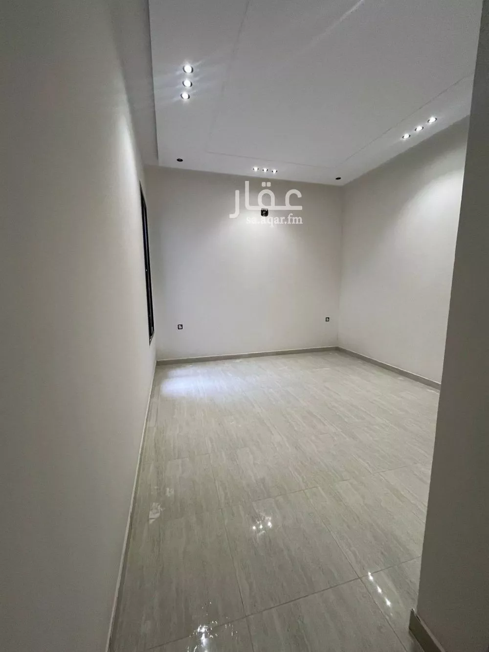 3 bedroom apartment in Al Hazm 8