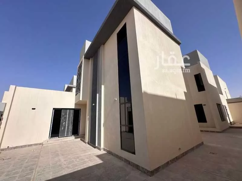 فيلا 5 غرف في الجنادرية 8