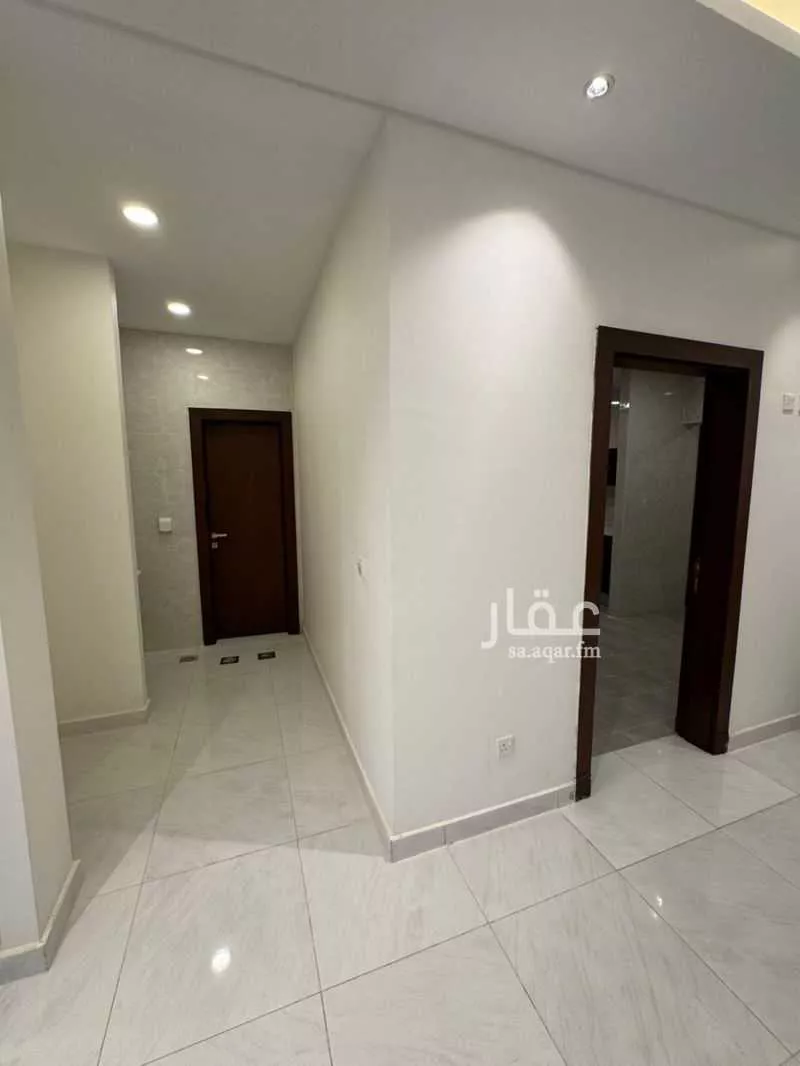 فيلا 4 غرف في الجنادرية 6