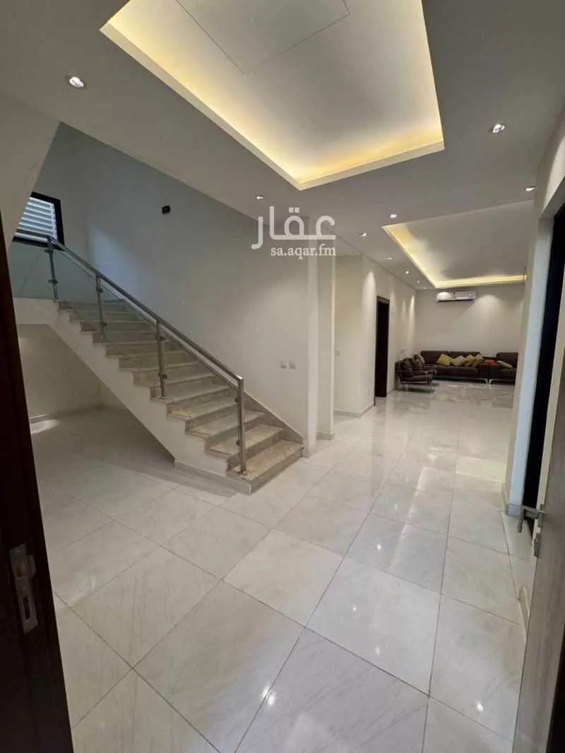 فيلا 4 غرف في الجنادرية 7