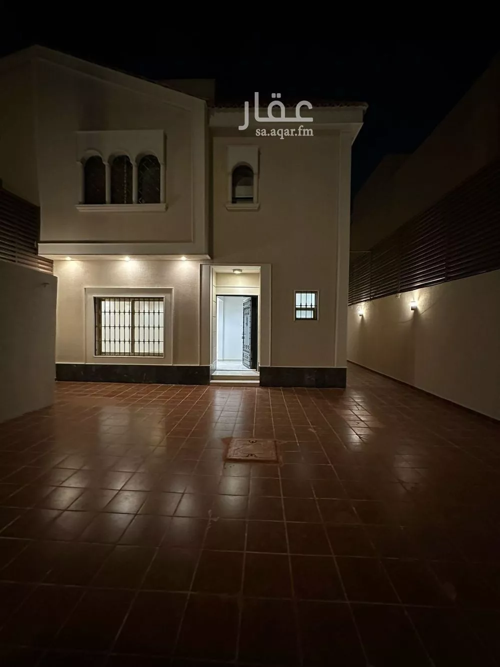 9 bedroom villa in Al Yasmin 2