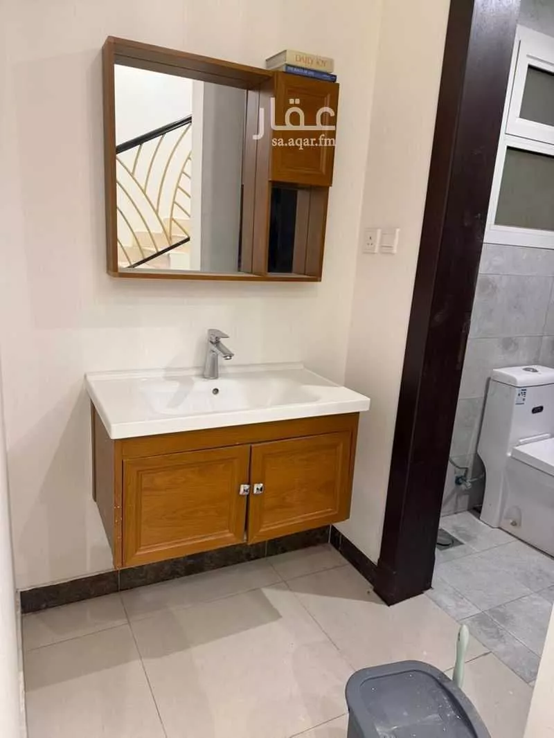 فيلا 7 غرف في عرقة 12