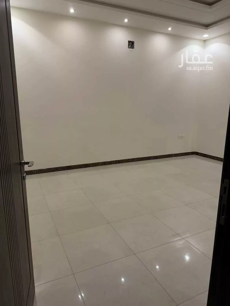 فيلا 7 غرف في عرقة 6