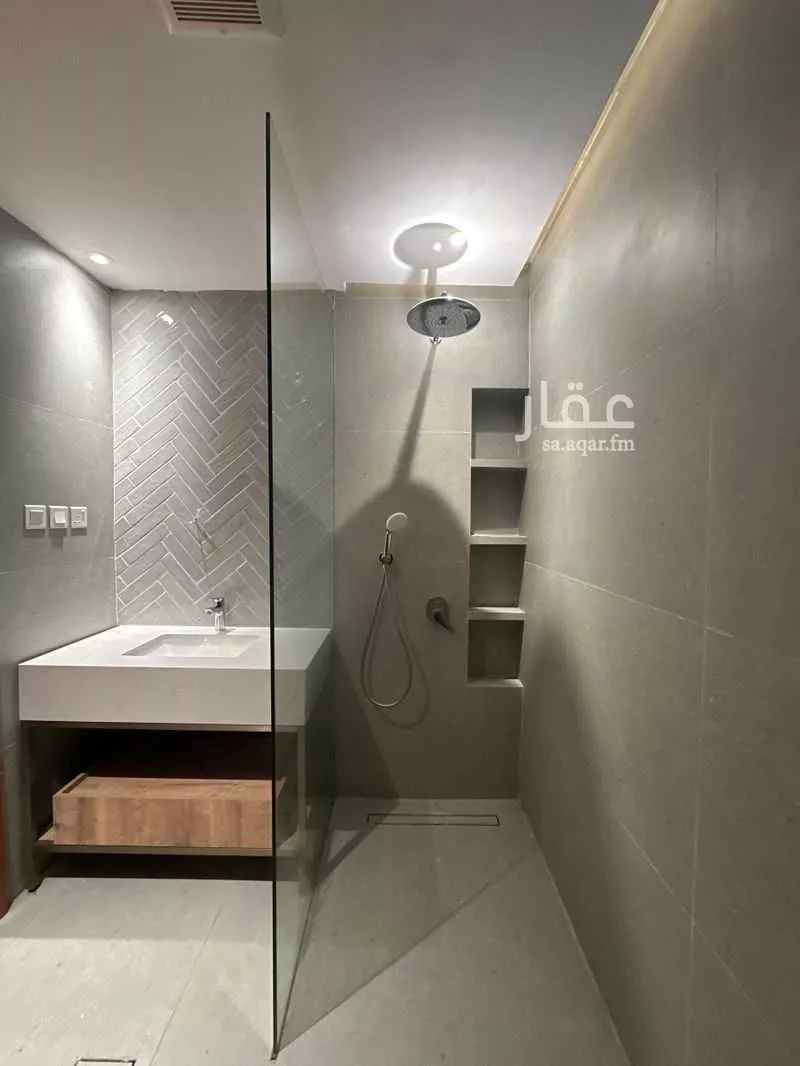 4 bedroom villa in Al Aridh 11