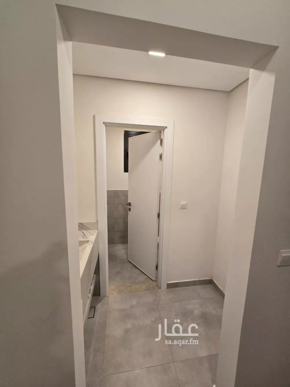 فيلا 5 غرف في النرجس 3