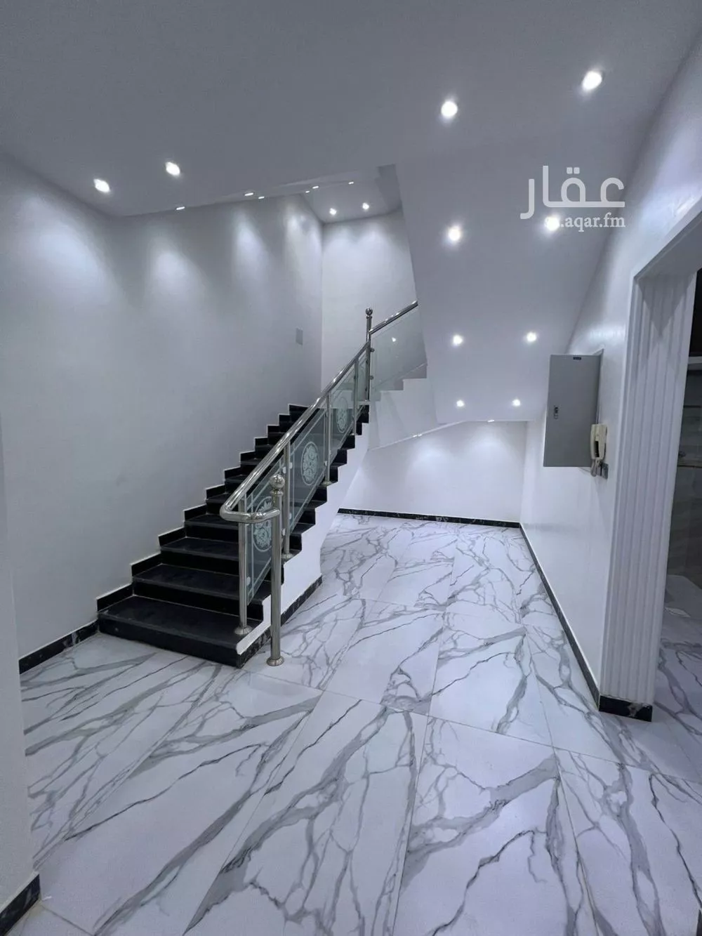 3 bedroom villa in Dhahrat Laban 3