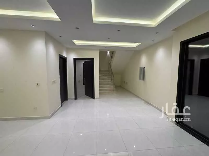 3 bedroom villa in Al Janadriyah 4