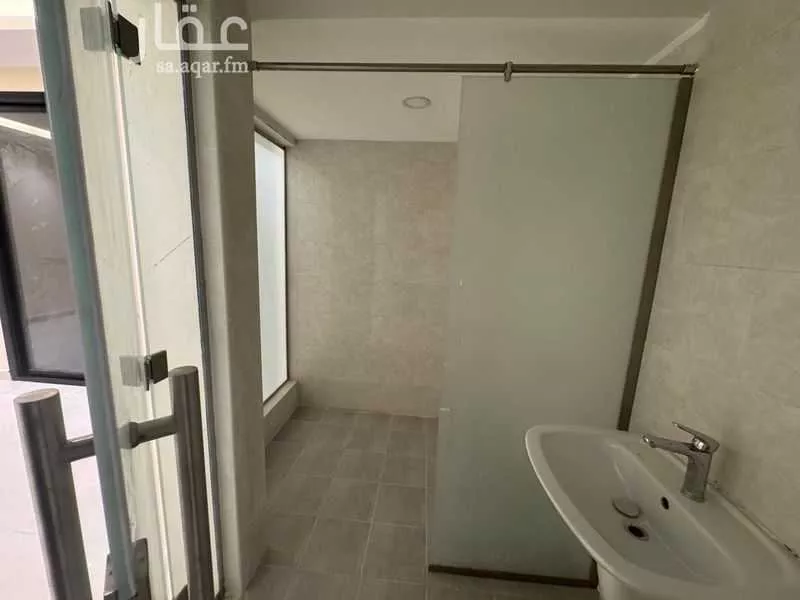 3 bedroom villa in Al Janadriyah 10