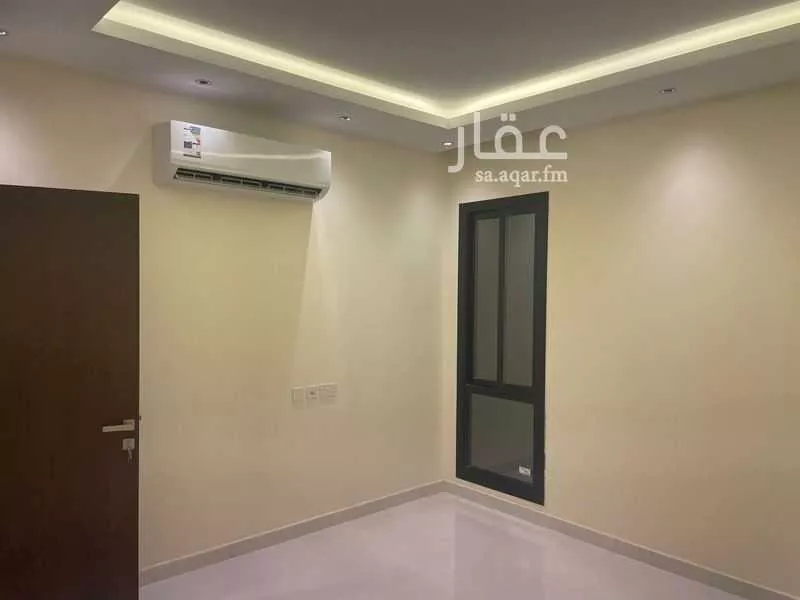 5 bedroom villa in Al Janadriyah 20