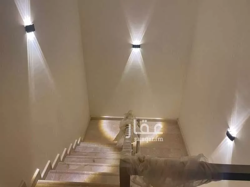 5 bedroom villa in Al Janadriyah 27